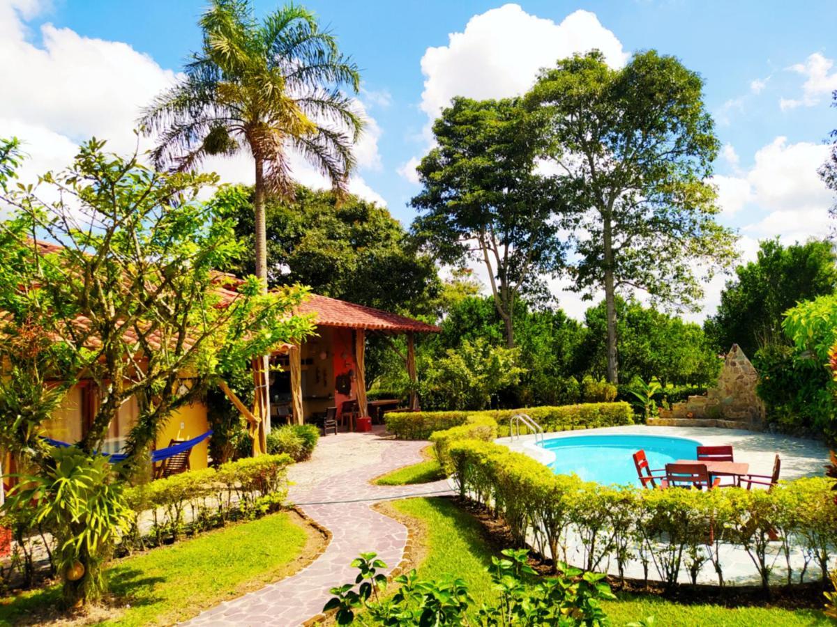 Hotel Del Campo Quimbaya Ngoại thất bức ảnh